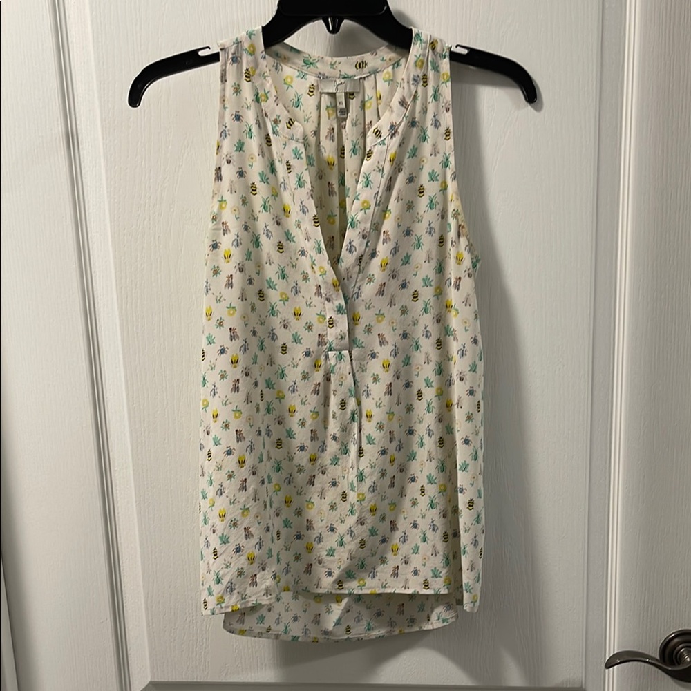Joie Sleeveless Silk Bugs Blouse. EUC. Size XS. Adorable! 🐝
